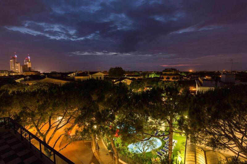 Hotel Colorado Lido di Jesolo Exterior foto